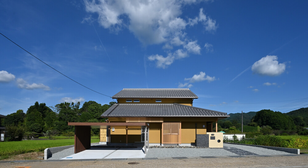 奈良県明日香村への移住で和風のオシャレな瓦屋根の家を計画数寄屋をイメージしたモダンな外観デザイン