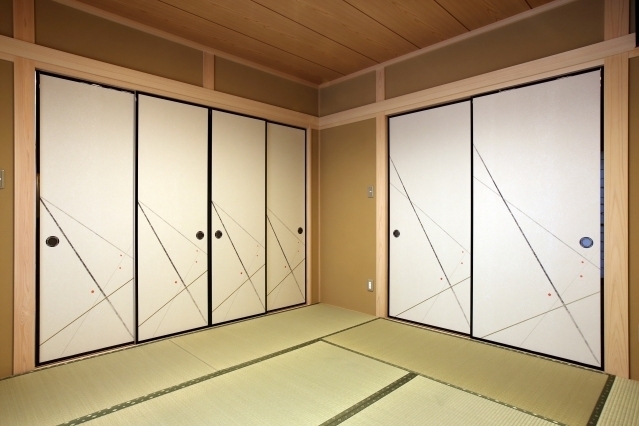 日本間　畳部屋　和室　フスマ　襖