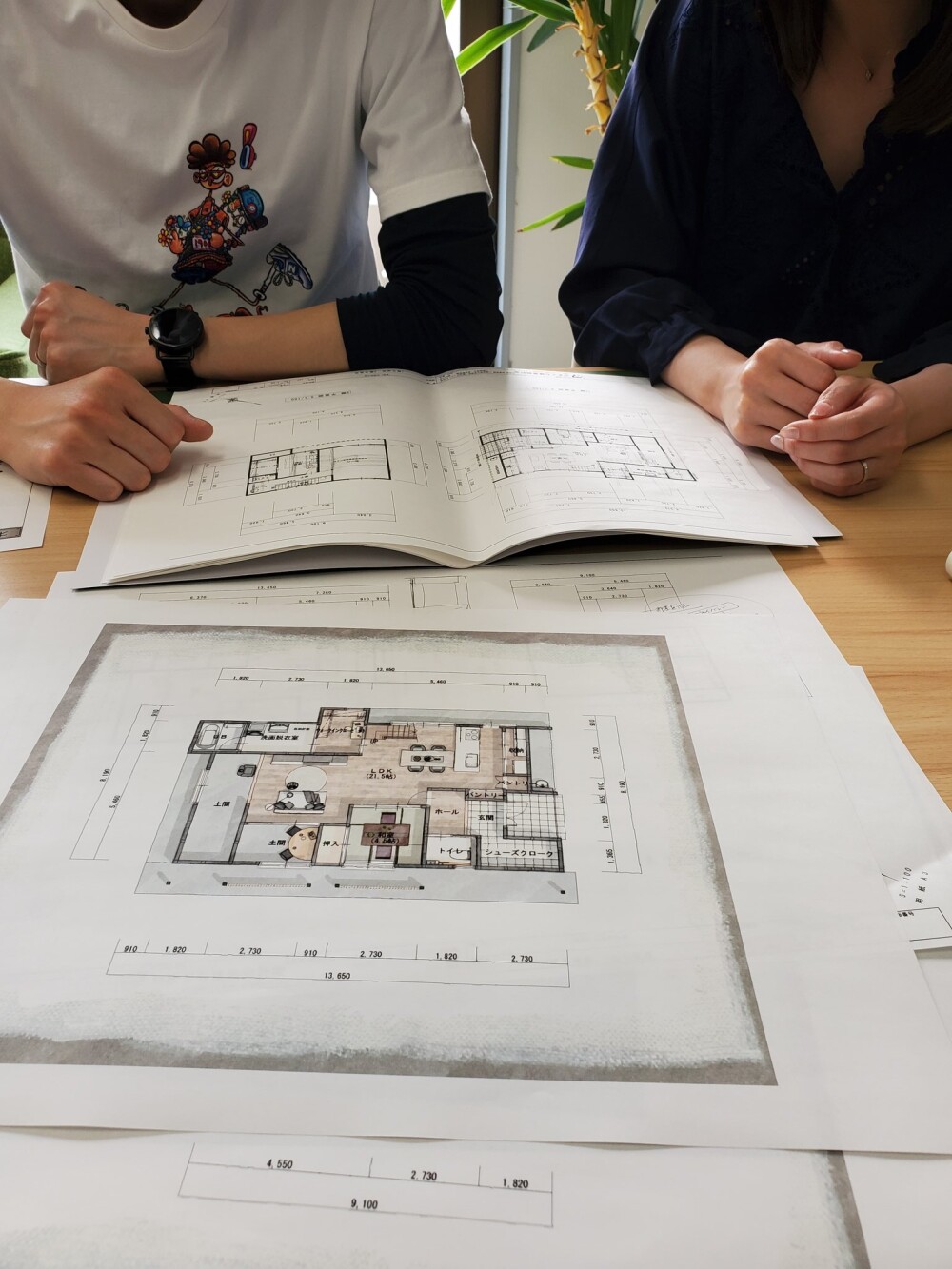 和モダンのデザイナーズ住宅を建築家とつくる・過ごしやすくて家事動線が生活に馴染む心地よい家となるように間取りとデザインの設計を丁寧に