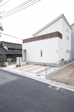 白い壁の家　大和高田の家　デザイナーズ住宅