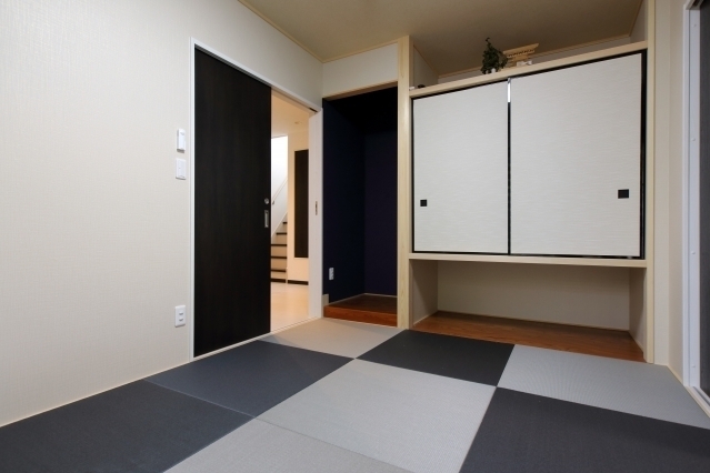 和室　和モダン　畳の間　日本間　神棚のある和室　琉球風畳　琉球畳　和風モダン